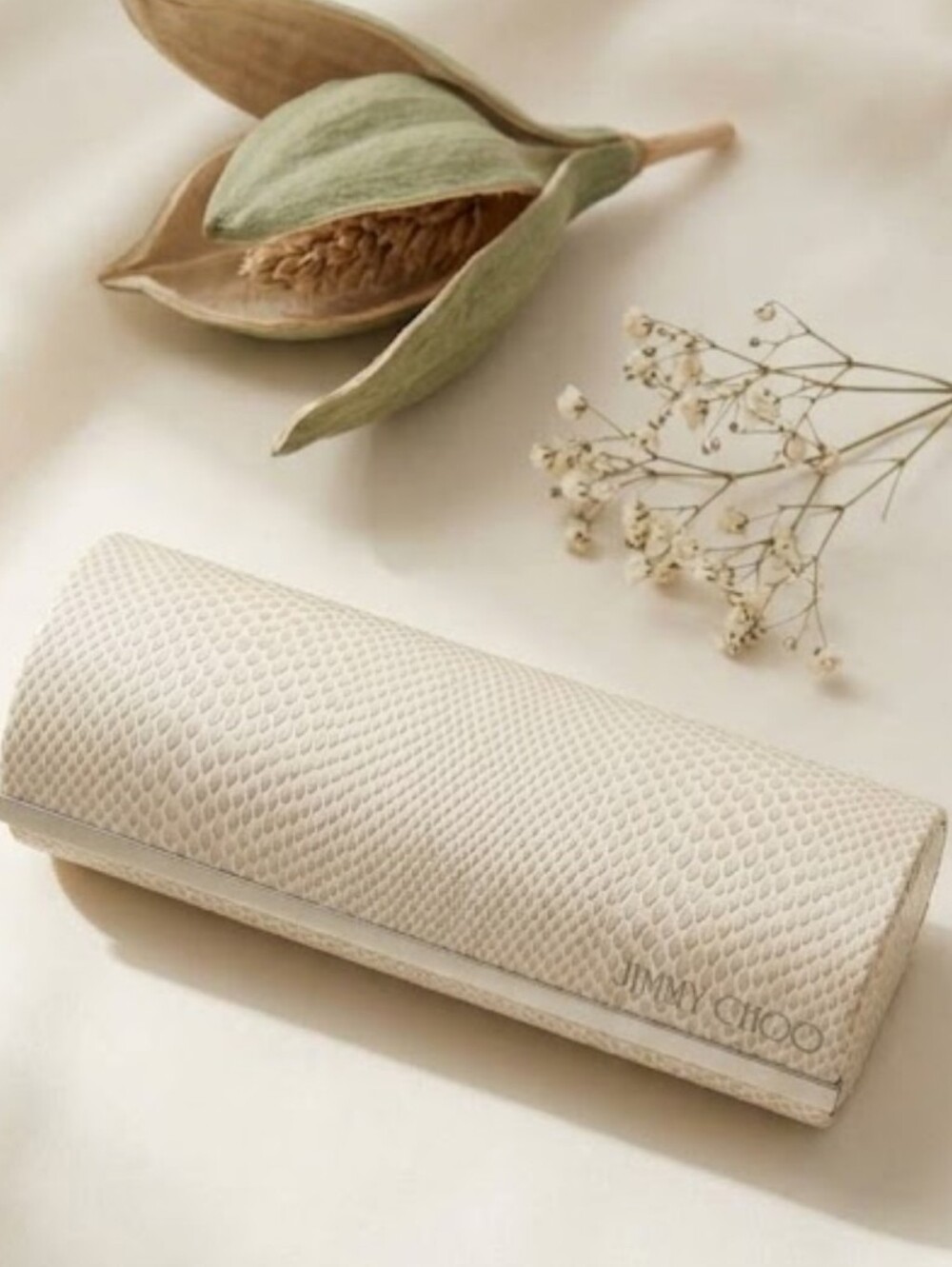JIMMY CHOO cream white reading glasses case travel case